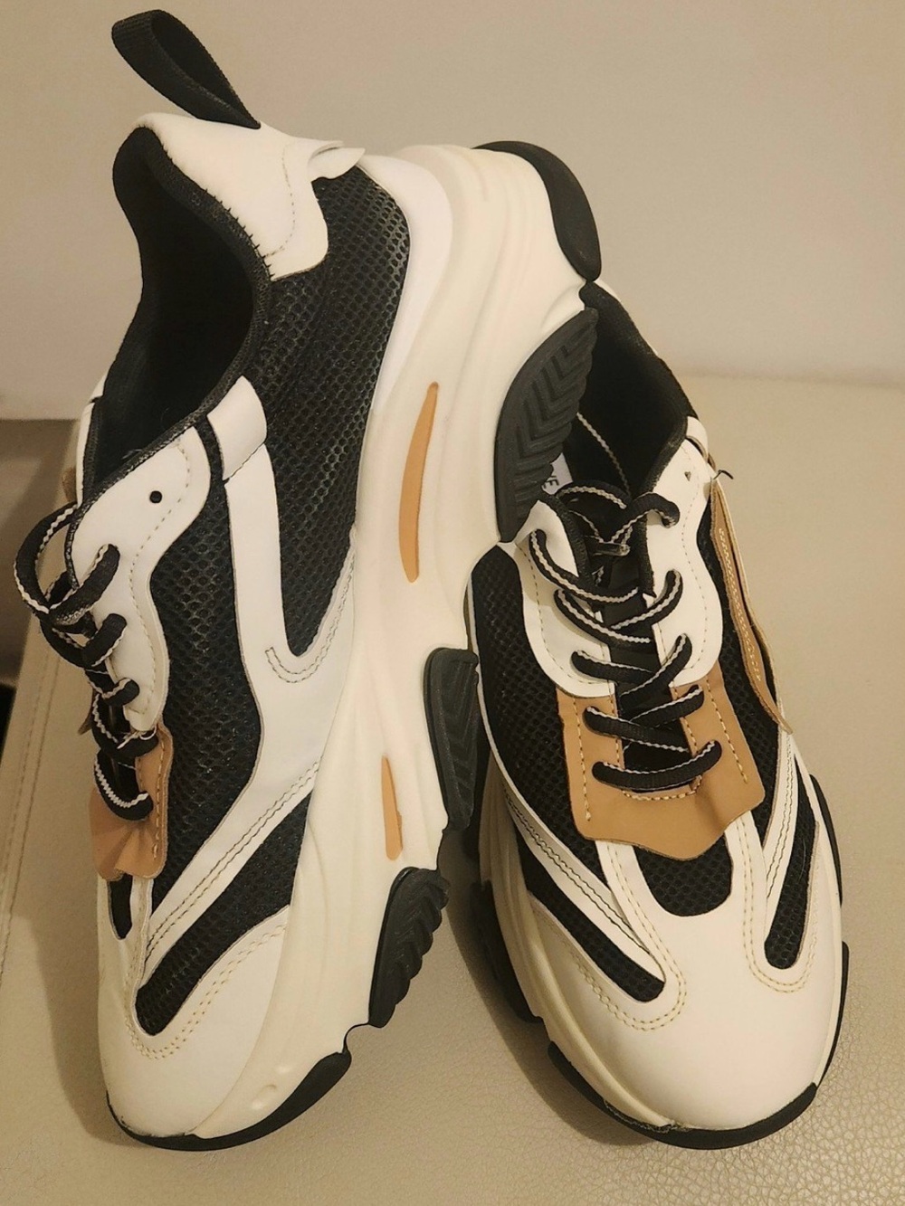 Steve Madden Possession Women's Chunky Sneakers in White Black Tan